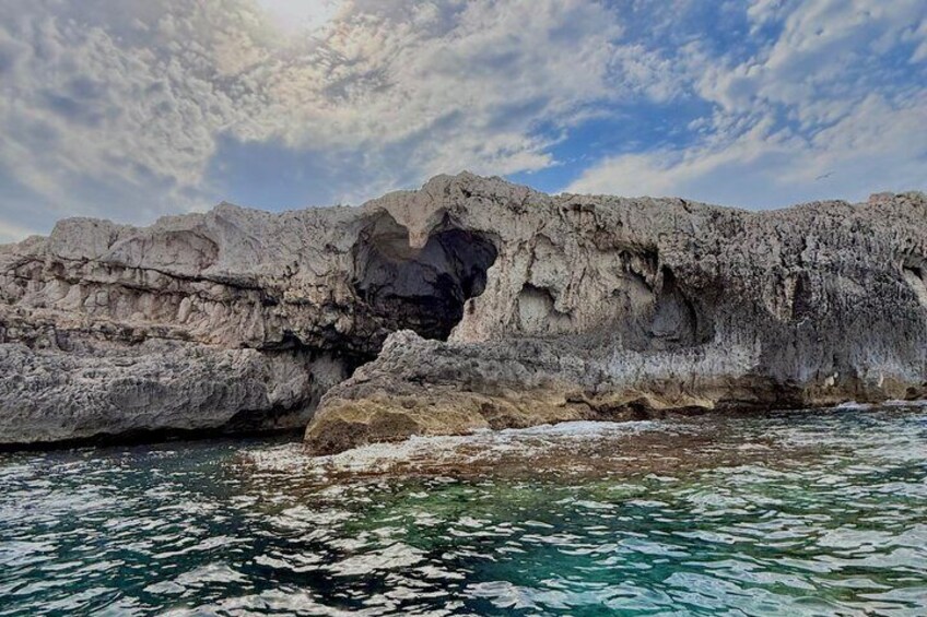 Ortigia Island and Sea Caves Boat Tour with Prosecco 1