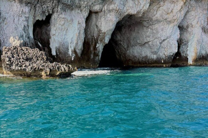Ortigia Island and Sea Caves Boat Tour with Prosecco 5