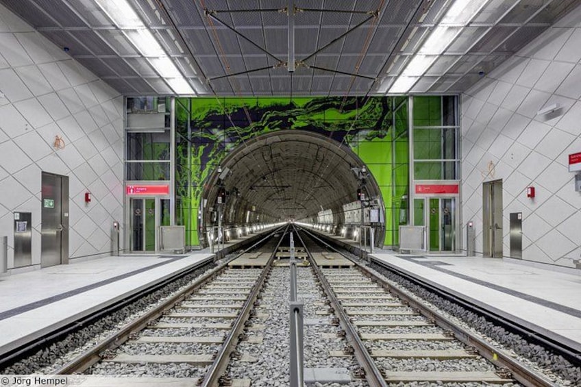 Art in the Underground - The Wehrhahn Line 1