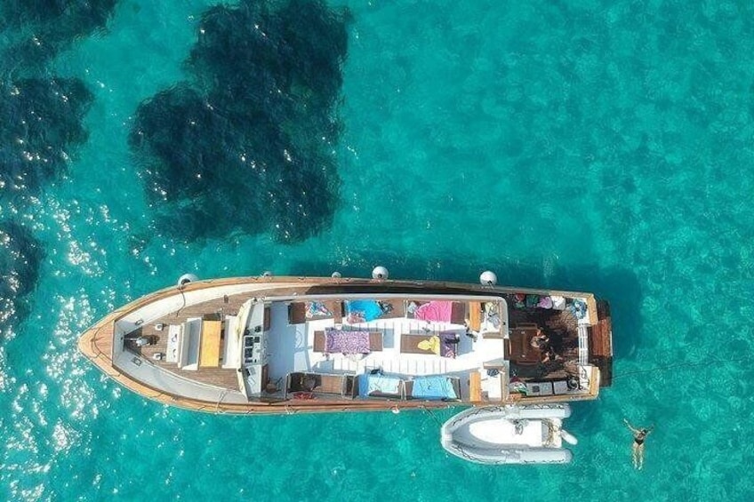 Tour of Ischia Island with Motor Yacht Rocca Corsa 1