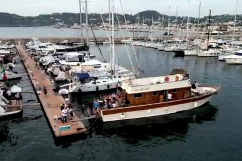 Tour of Ischia Island with Motor Yacht Rocca Corsa 4