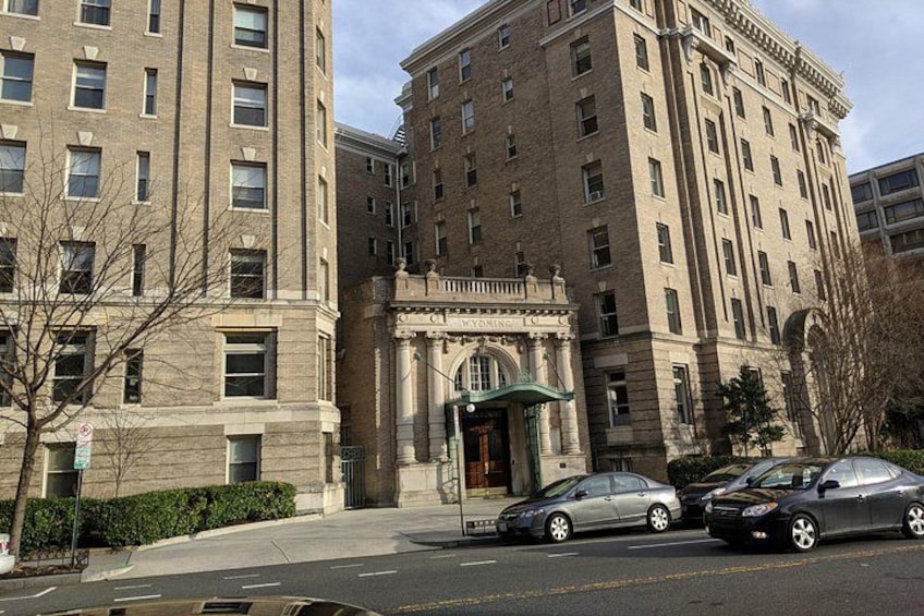 Wanna be like Ike? You'd have to live here! 5