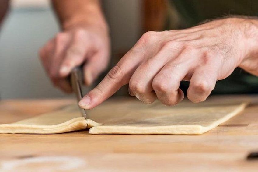 Paris Croissant Small-Group Baking Class with a Chef 2