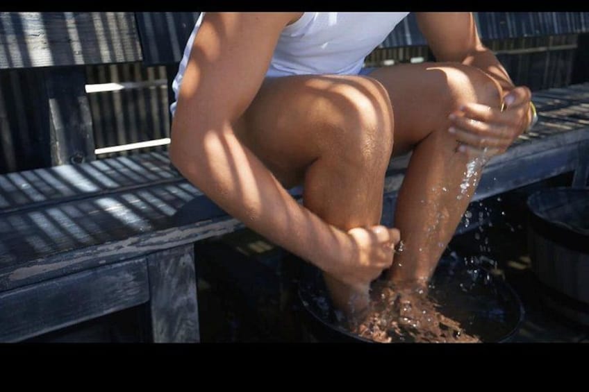 Cold Deep Ocean Water Foot Soak 4