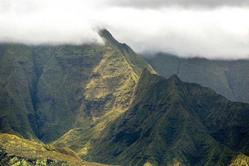 Kauai' Exclusive Helicopter Tour: JURASSIC CANYON LANDING 4