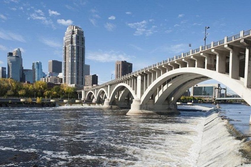 Minneapolis River Walk: A Self-Guided Audio Tour 1