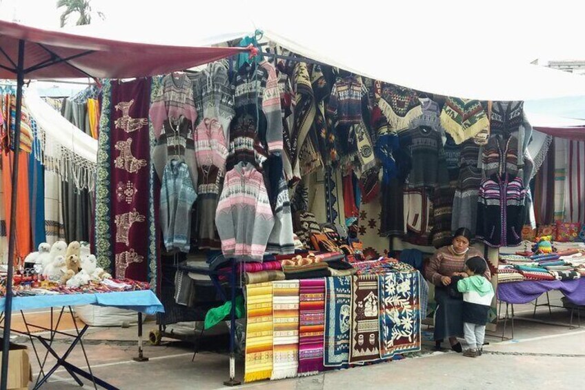 Full day private tour from Quito to the indigenous market of Otavalo