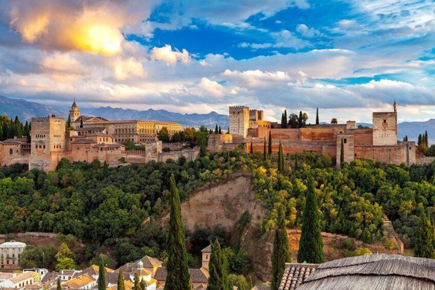 Guided Walking Tour of the Alhambra in Granada 1