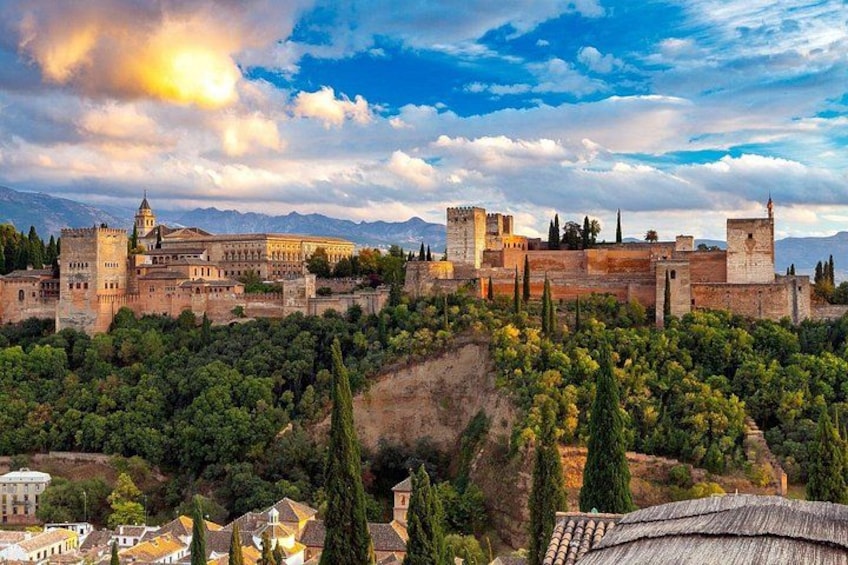 Guided Walking Tour of the Alhambra in Granada 1