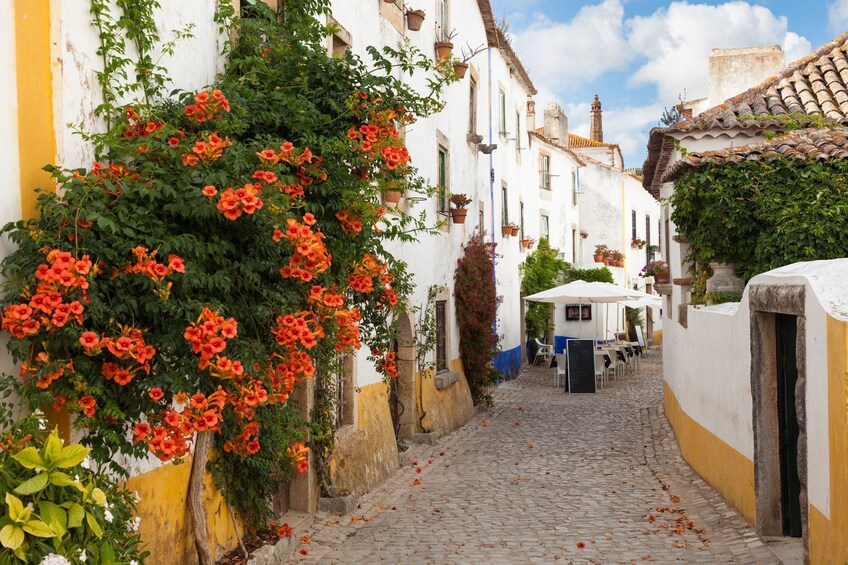 Small-Group Day Trip to Fátima, Nazaré & Óbidos