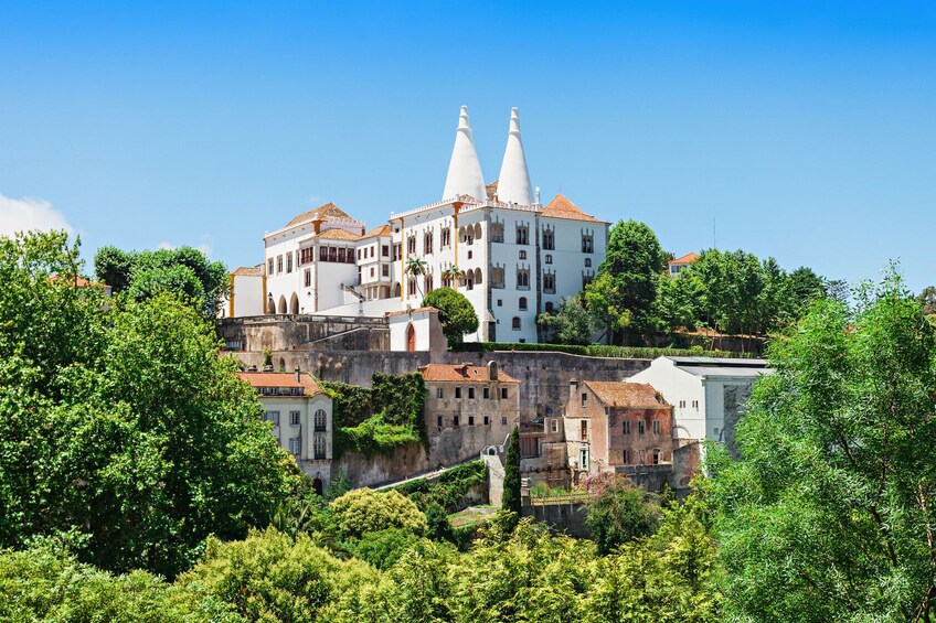 Private Sintra & Lisbon Highlights Full-Day Tour