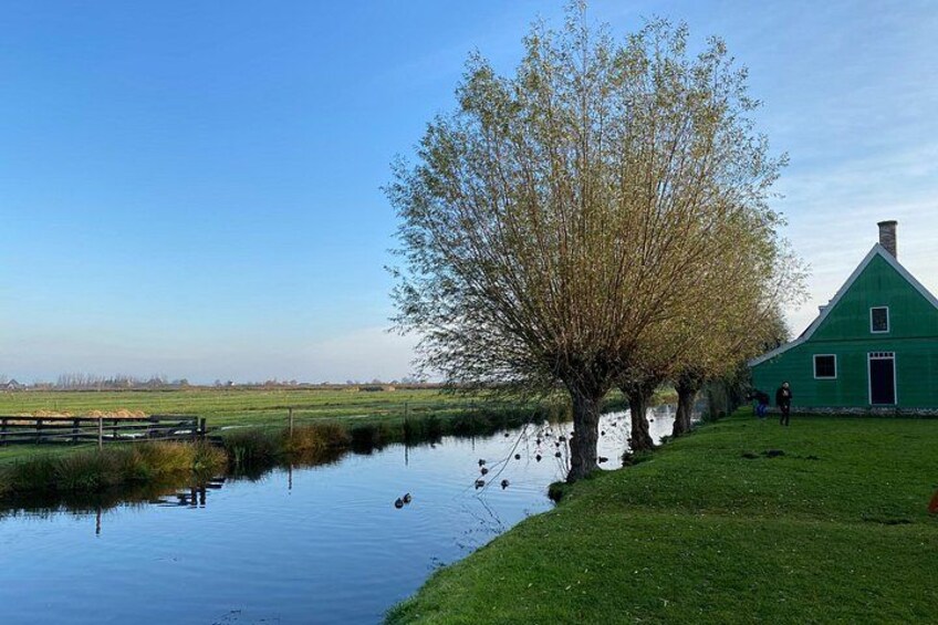 Giethoorn, Afsluitdijk, Zaanse Schans Day Tour Incl Hotel Pick Up 4