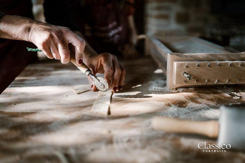 Cooking Class in a historical Palace in Siena Provence 5