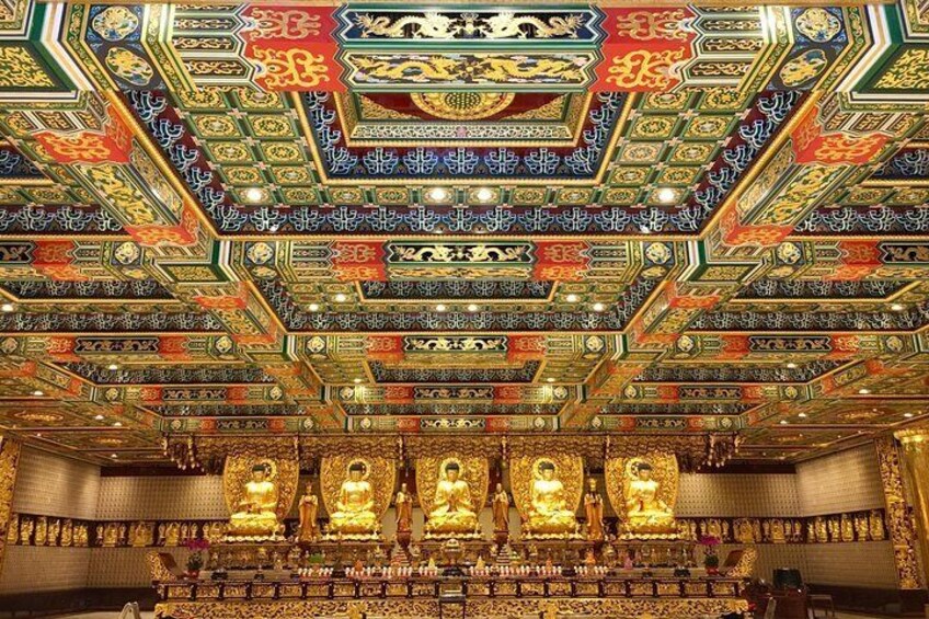 10,000 Buddhas Hall in Po Lin Monastery 1
