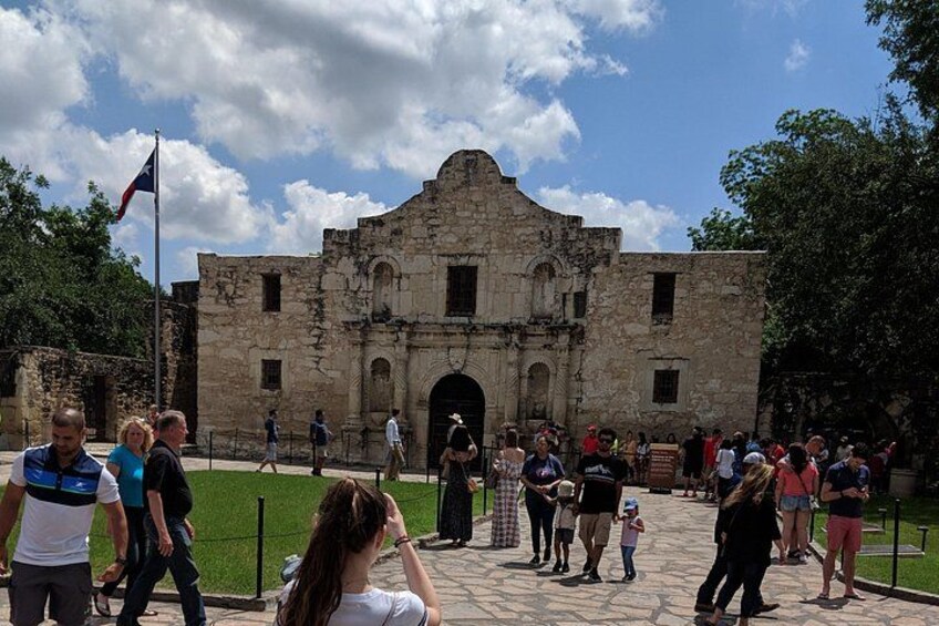 Historic Downtown & Riverwalk Walking Tour 5