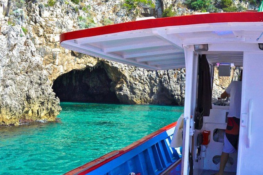 Tour - Mini Cruise at the Blue Grotto 1