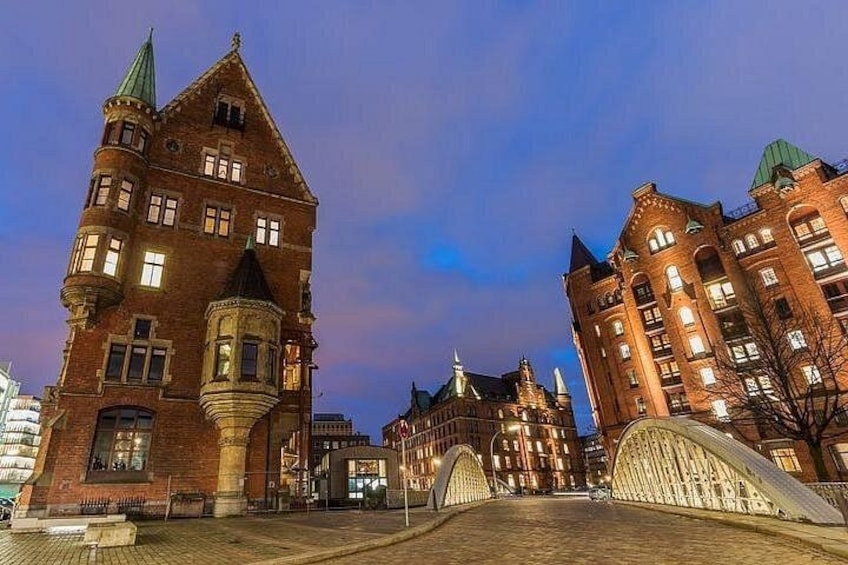 Discover Hamburg from landmark to landmark 2