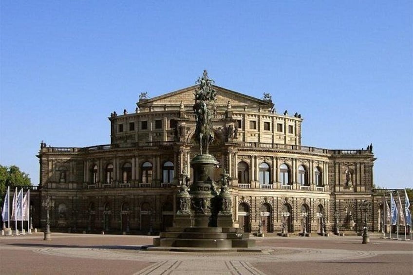 City tour (including visit to the Frauenkirche) and Semper Opera Tour 3
