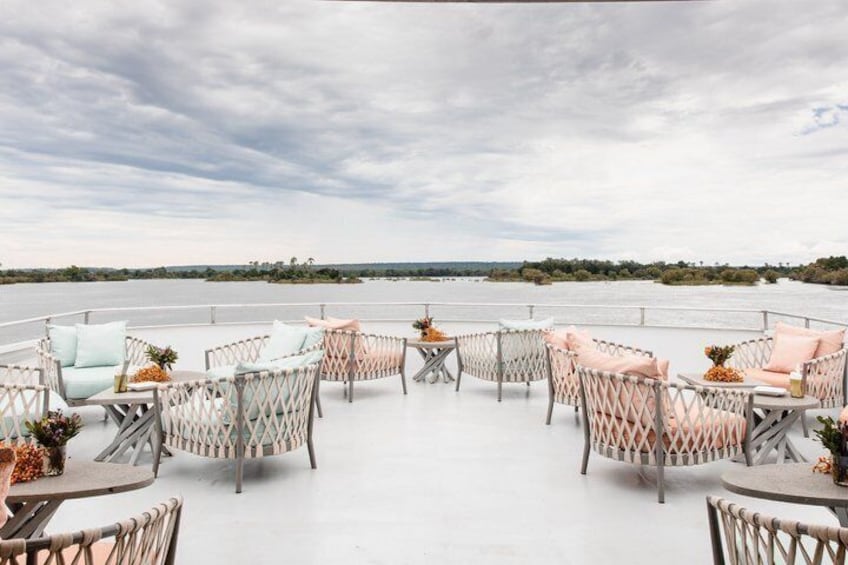 Victoria Falls Luxury Sunset Cruise on the Zambezi River 3