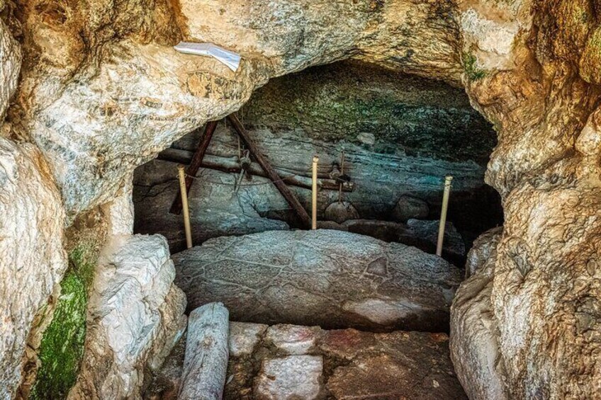 Jesus Cave 5