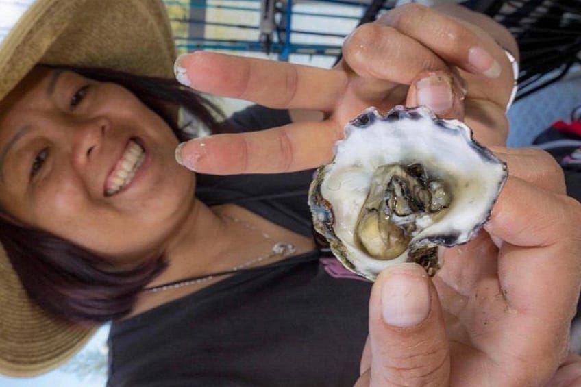 Our guests rocking it with the Sydney rock oysters! 3