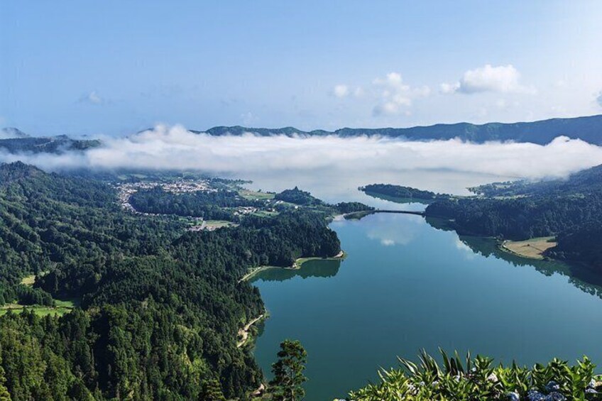 Private Half-Day 4x4Tour to Lagoa Sete Cidades 2