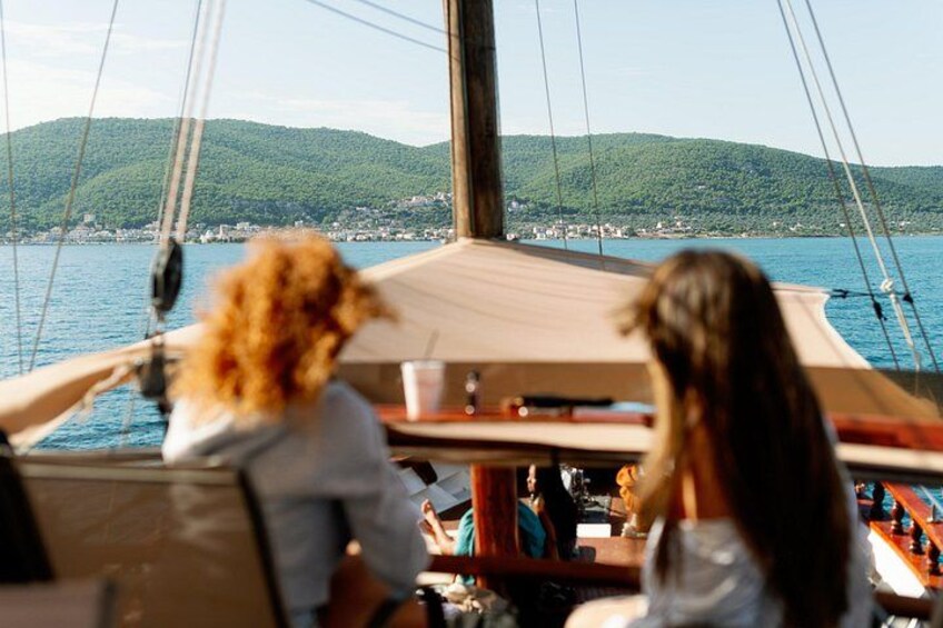 Athens: All Day Cruise to Agistri Moni Aegina with Lunch & Drinks 4