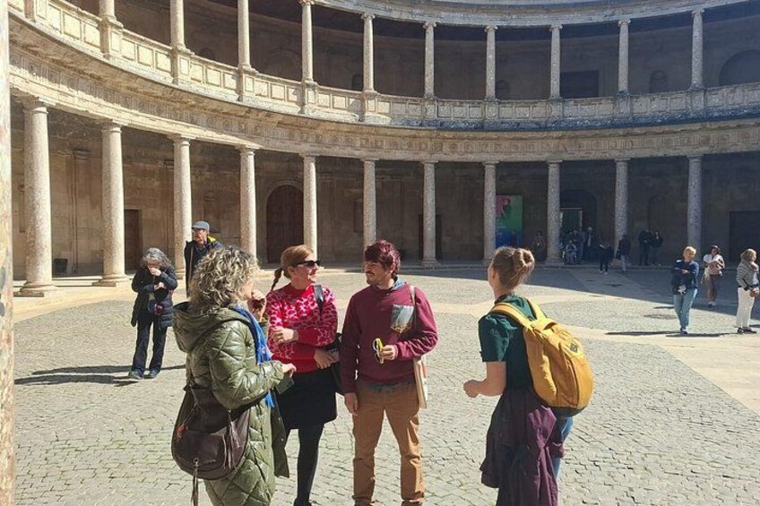 Skip The line Alhambra and Nasrid Palaces Private Tour 2