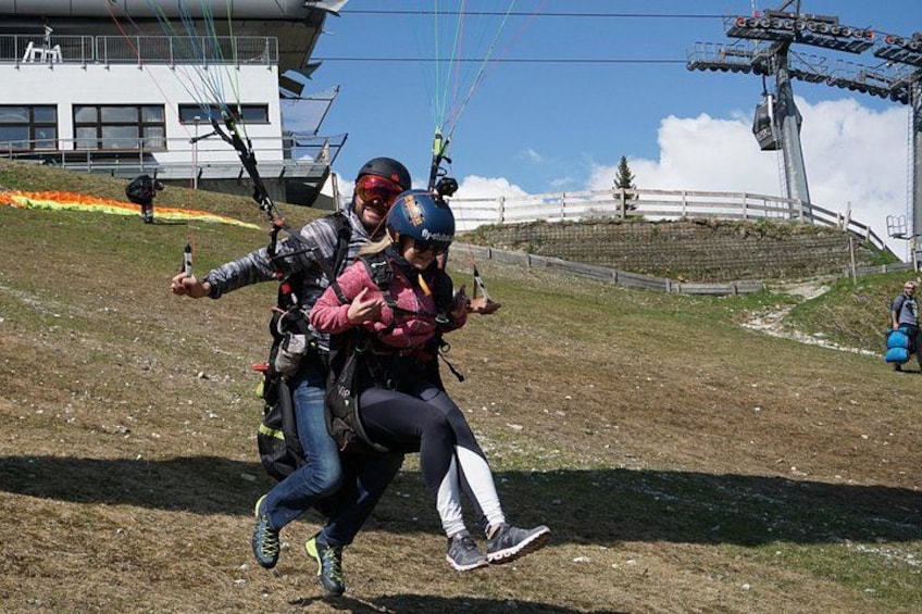 Paragliding in the morning 5