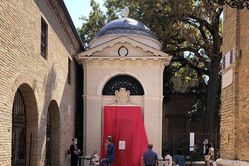 Wonderful Ravenna, visit 3 UNESCO sites with a local guide on a private tour 4