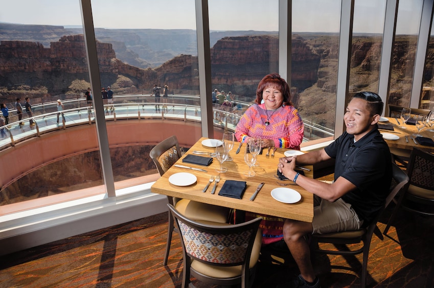 VIP Grand Canyon West Tour with Breakfast, Lunch, Hoover Dam & Skywalk 4