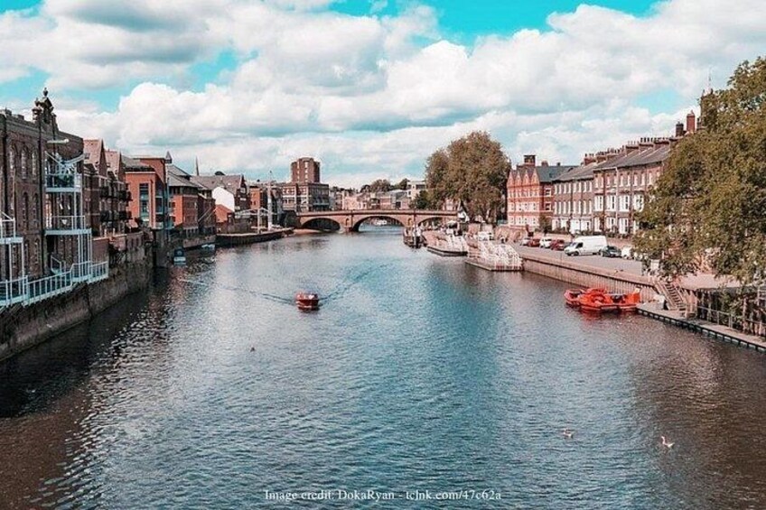 The Best of York Private Walking Tour: Landmarks & Hidden Gems 5