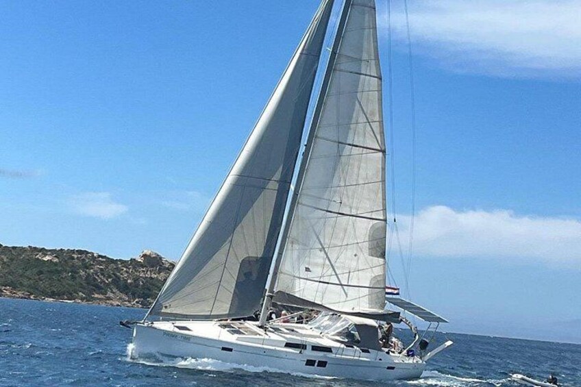 Sailing boat tour in the Maddalena Archipelago 3