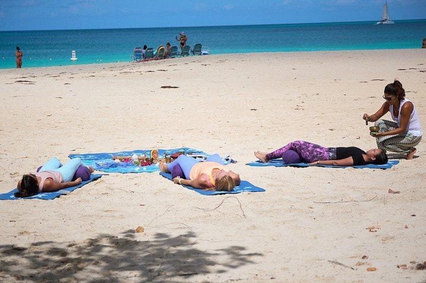 We will set in the #2 rated beach in the world Eagle Beach, imagine listen the birds, the waves, feeling the breeze and the smell of the ocean 4