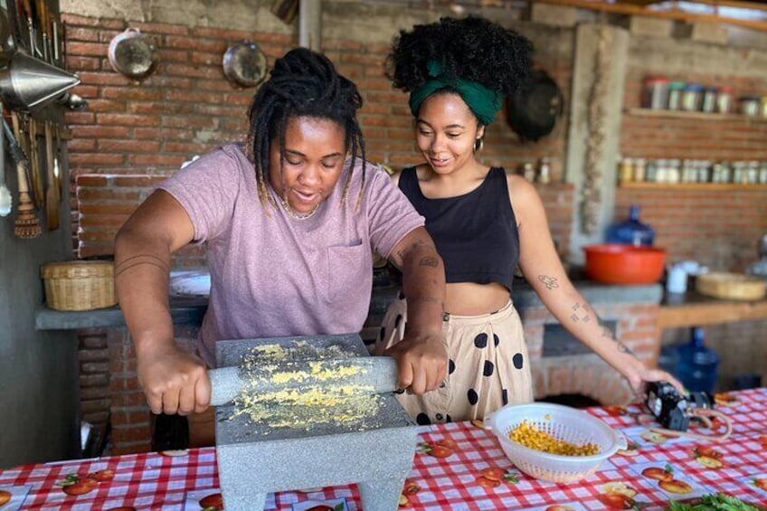 metate class in Quinta Brava 1