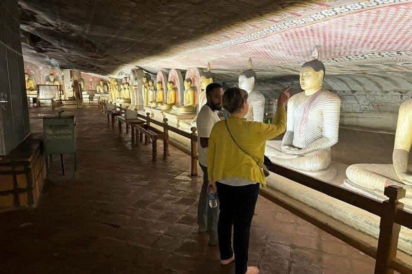 Sigiriya Day Tour | Rock Fortress & Dambulla Cave Temple 5