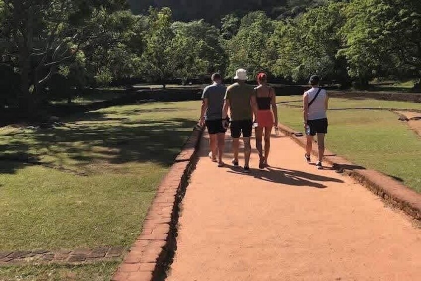Sigiriya Day Tour | Rock Fortress & Dambulla Cave Temple 2