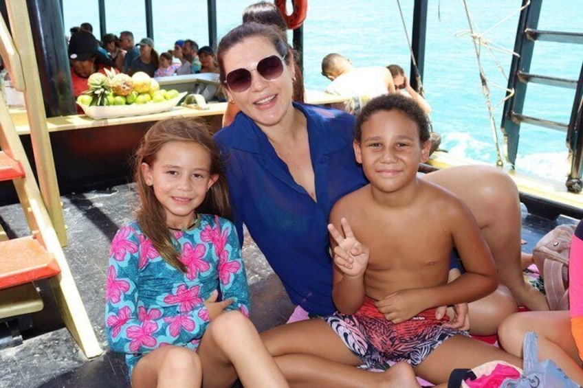 Pirate Boat Tour in Búzios with Slipper and Sea Bath 4