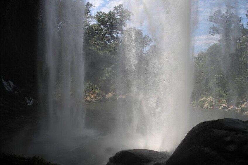 Knowing the Archaeological Zone and Agua Azul From Palenque