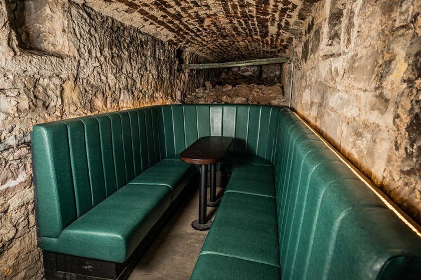 90min Underground Whisky Tasting in Edinburgh's Old Town 2