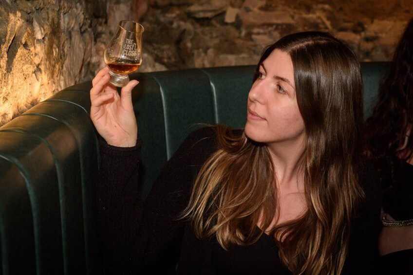 90min Underground Whisky Tasting in Edinburgh's Old Town 2