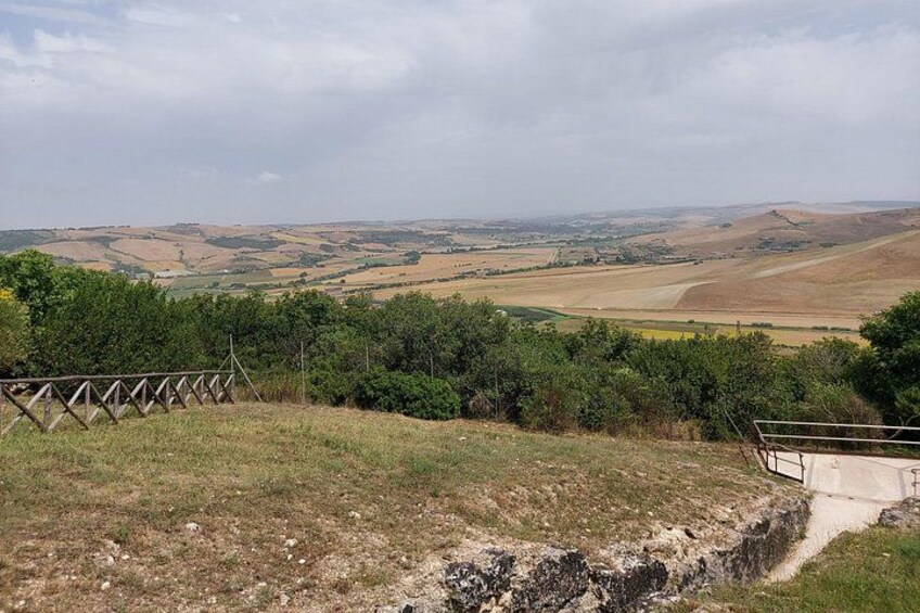 Tarquinia: Guided tour of the Etruscan Necropolis 2