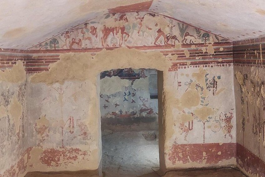 Tarquinia: Guided tour of the Etruscan Necropolis 2