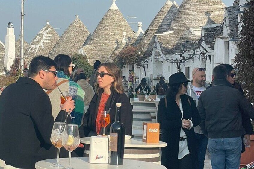 Alberobello walking tour with aperitif