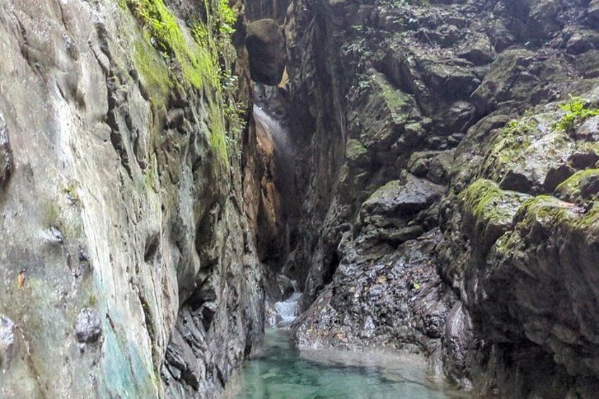 Hiking Tabernacle Thundering Waterfall in Dominican Republic 2
