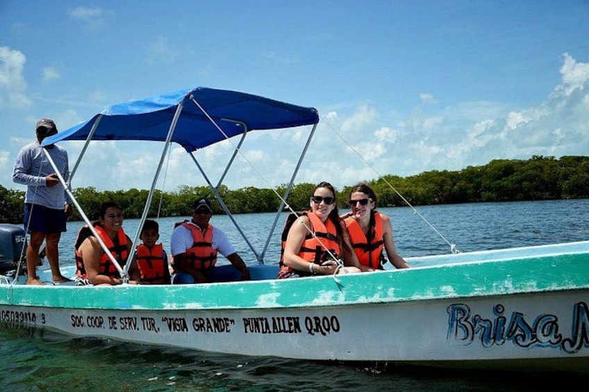 Enjoy a fantastic boat ride 2