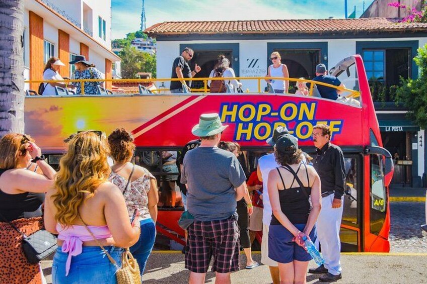 Hop On Hop Off Tour with Free Stops in Puerto Vallarta 3