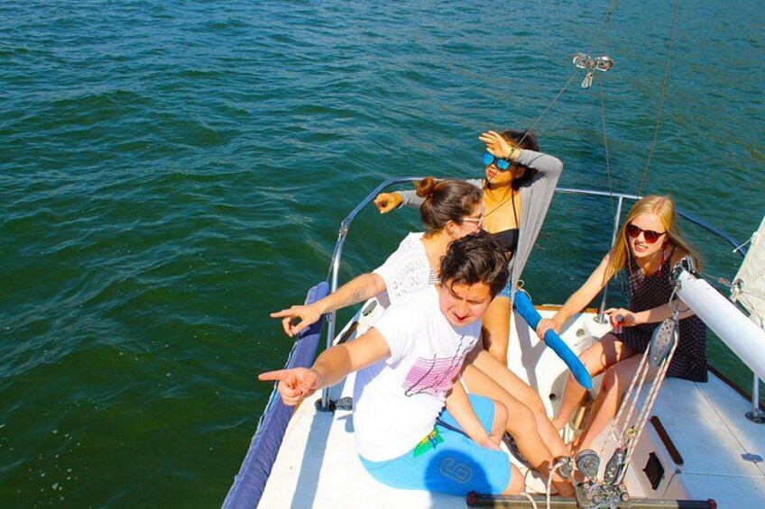 Private Sailing Tour in Valle de Bravo 1