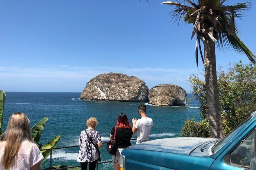 "Los Arcos" photo stop 