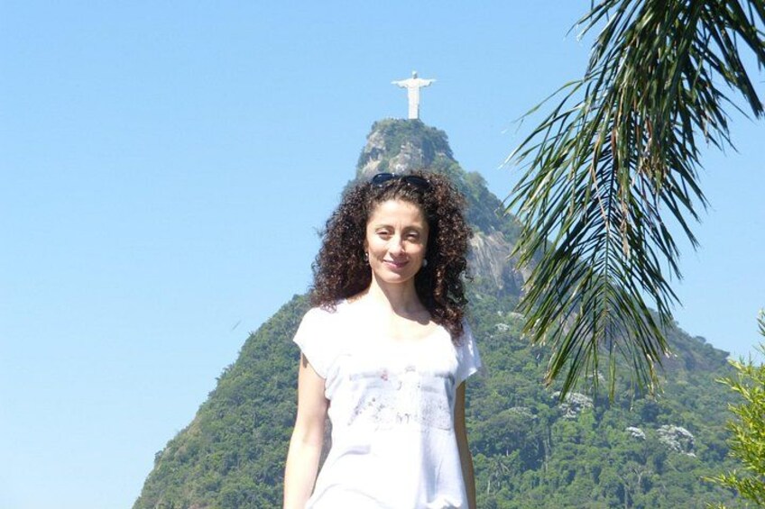Stop at Mirante Dona Marta viewpoint close to the statue with an amazing view. 4